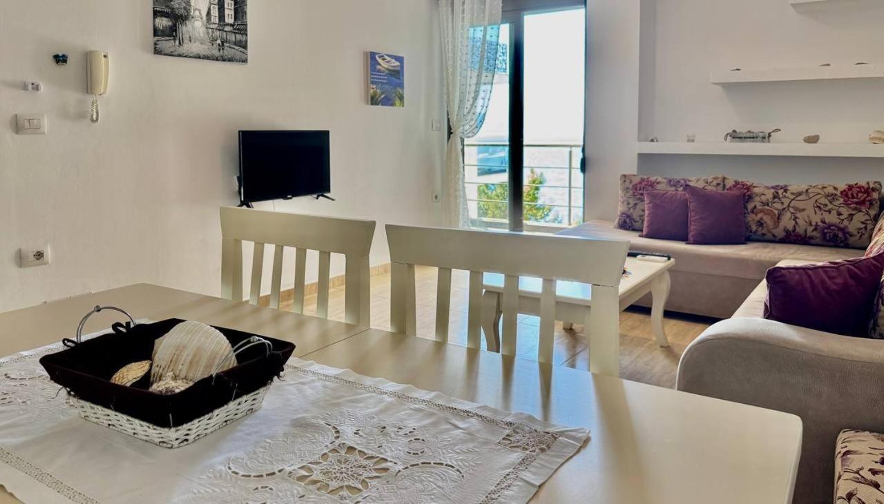 4 Seasons Sea View Apartment Saranda Kültér fotó